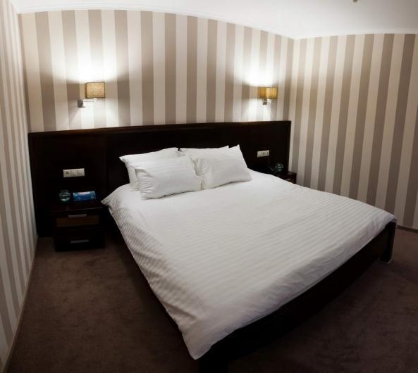 Porto Riva Hotel Zaporizhia Ruang foto