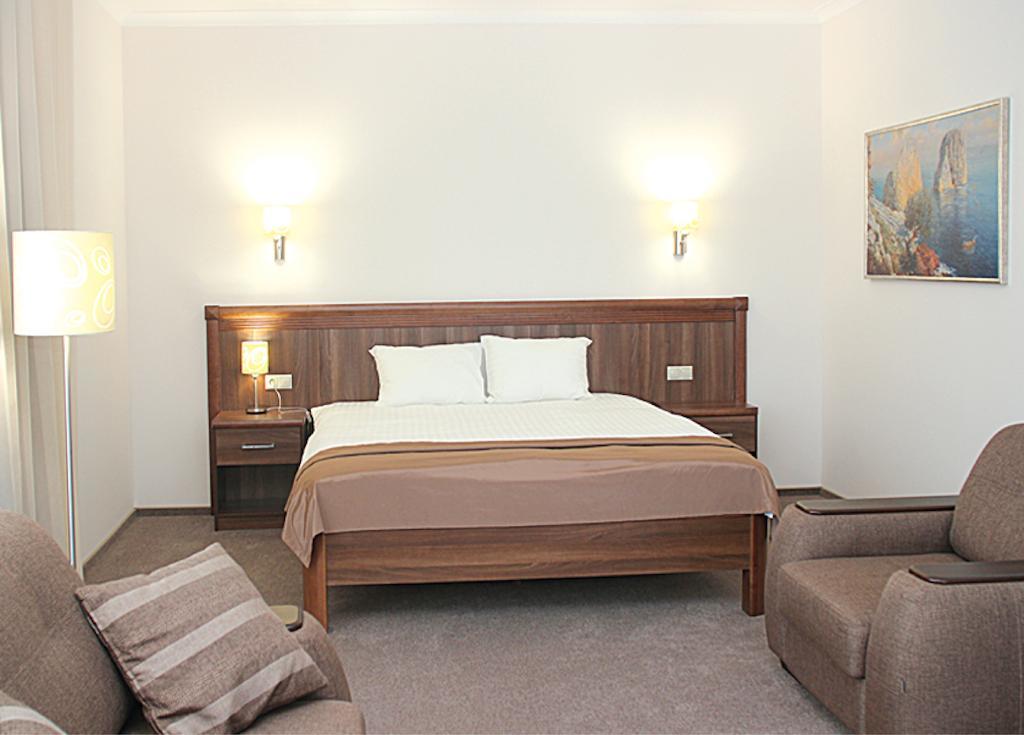 Porto Riva Hotel Zaporizhia Ruang foto